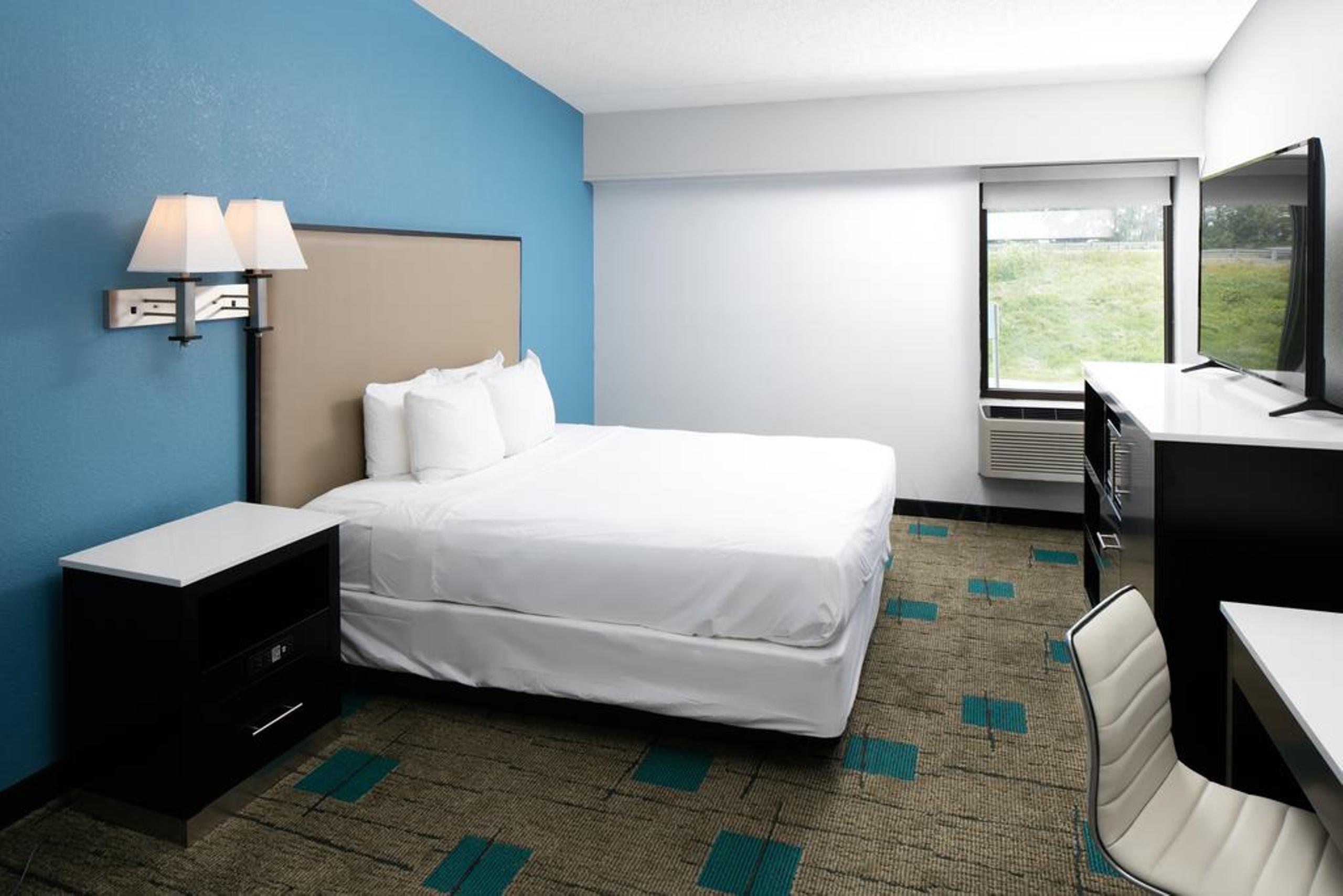 Hawthorn Extended Stay By Wyndham Chambersburg Exterior photo