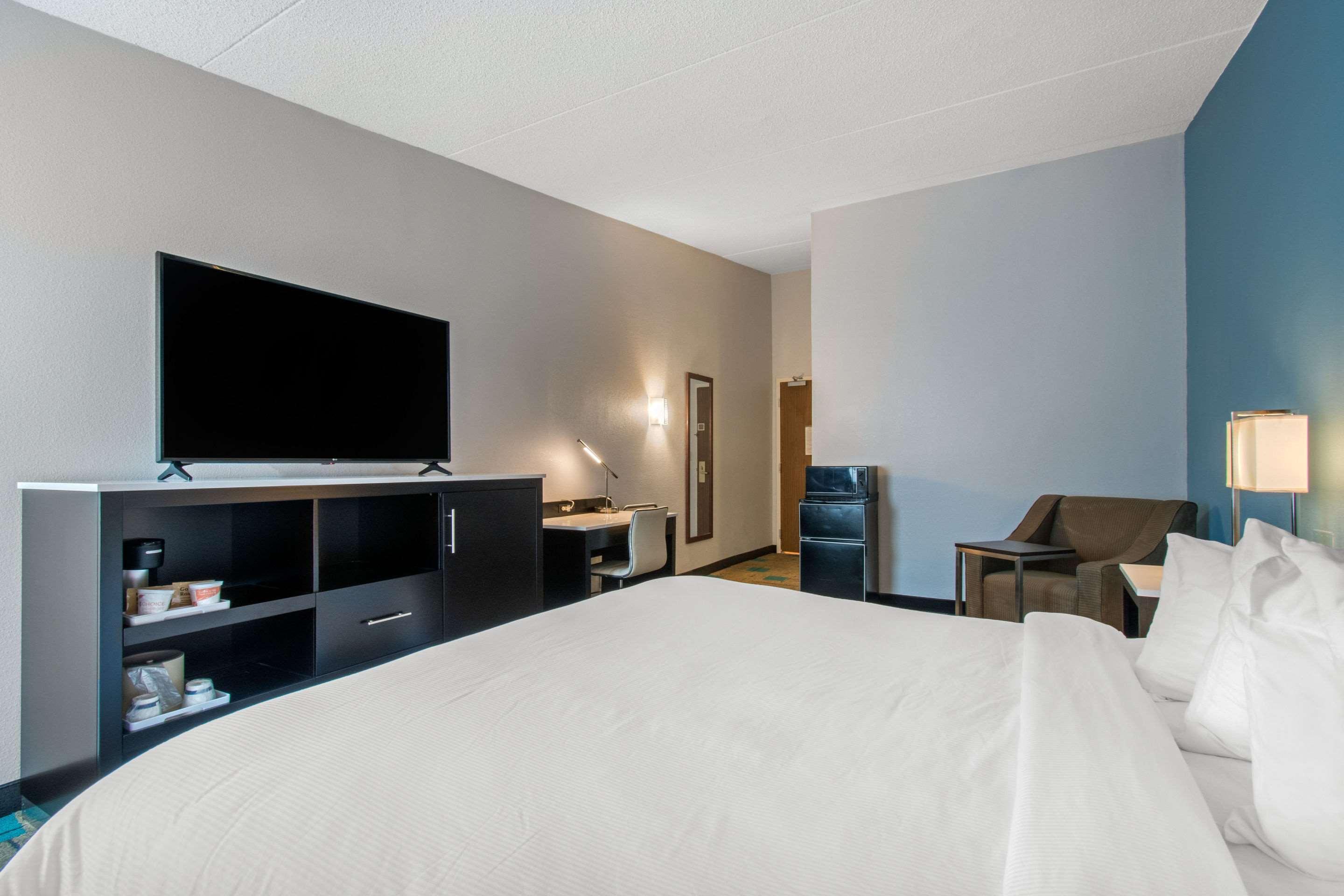 Hawthorn Extended Stay By Wyndham Chambersburg Exterior photo